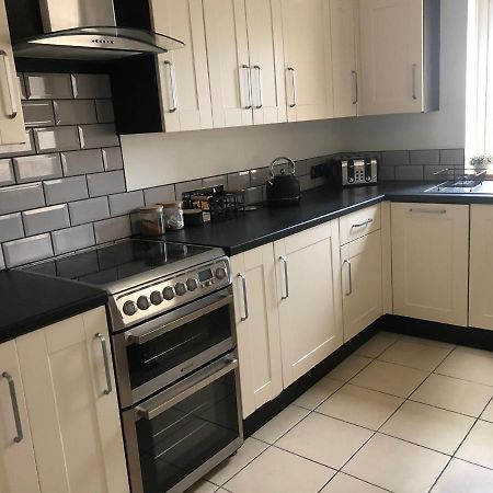Hilltop House Is A Welcoming 2 Bedroom Property Matlock  Ngoại thất bức ảnh