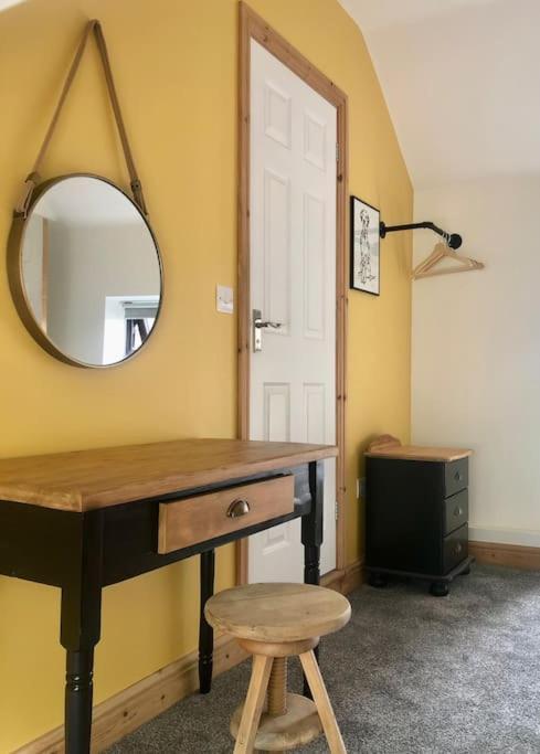 Hilltop House Is A Welcoming 2 Bedroom Property Matlock  Ngoại thất bức ảnh
